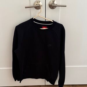 Nike Black Crewneck Sweatshirt